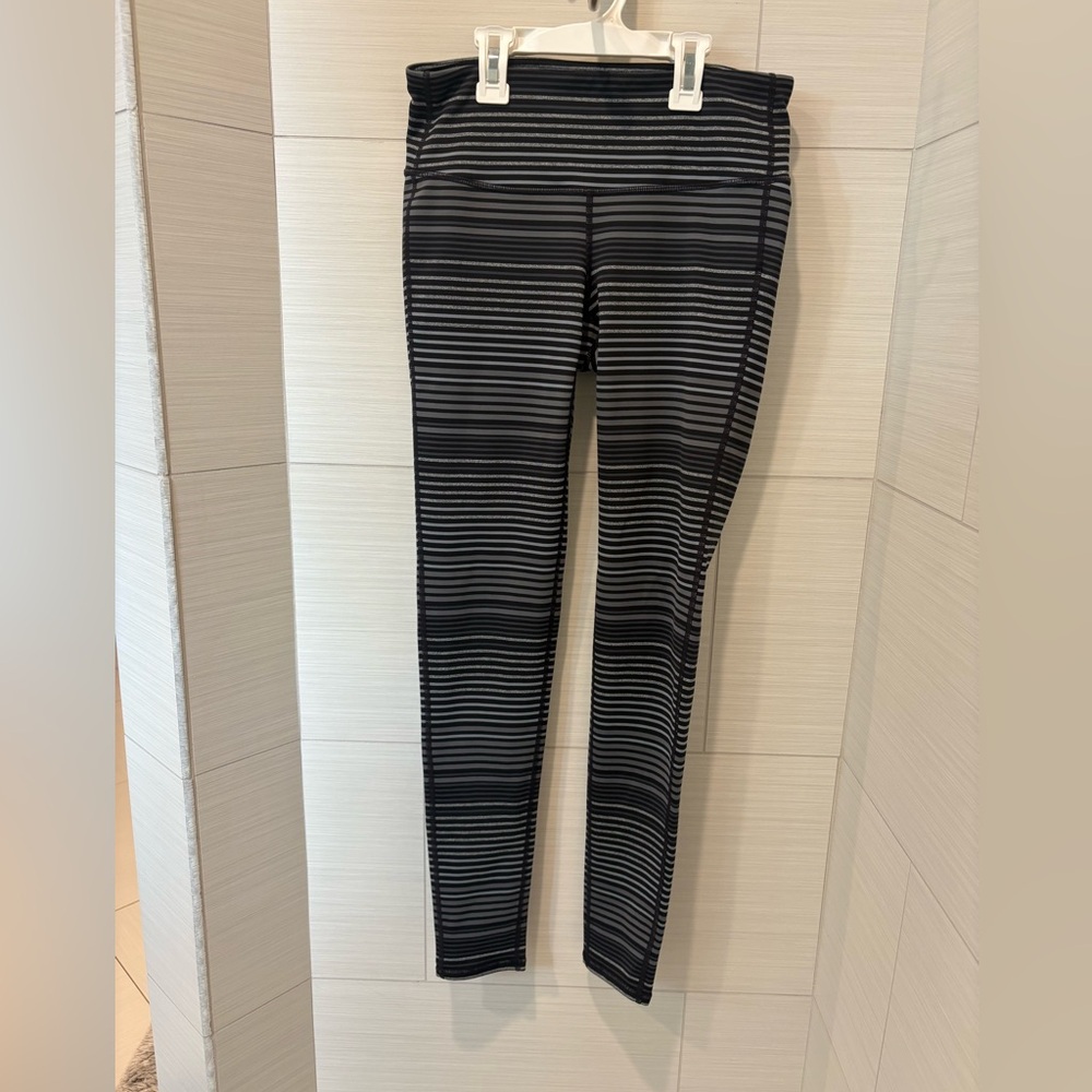 EUC Athleta Chataraunga full length leggings, tights.